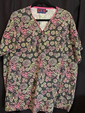 Beverly Hills Uniforms medical scrub top. Size 3XL